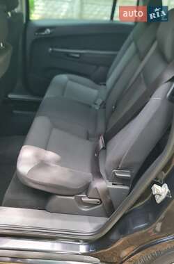 Минивэн Opel Zafira 2011 в 