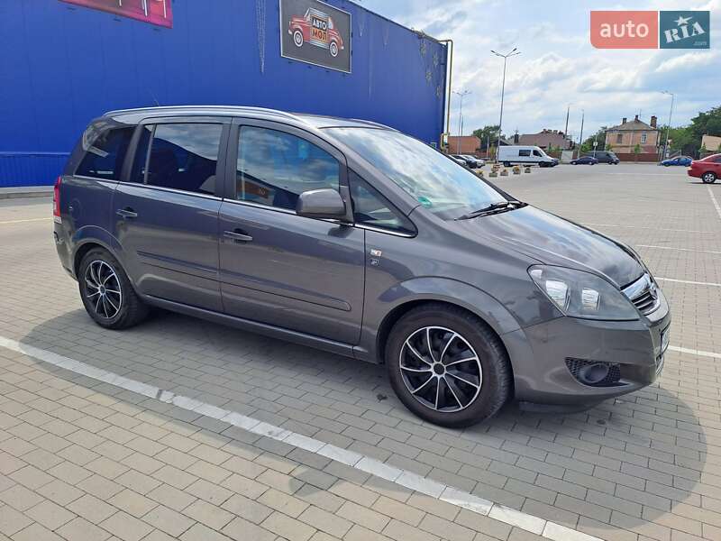 Opel Zafira 2010 Opel Zafira 2010