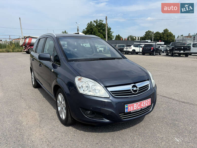 Минивэн Opel Zafira 2010 в Белой Церкви
