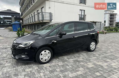 Минивэн Opel Zafira 2017 в Ужгороде