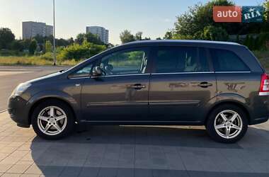 Минивэн Opel Zafira 2013 в 