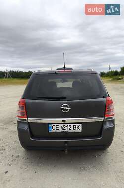 Минивэн Opel Zafira 2011 в 