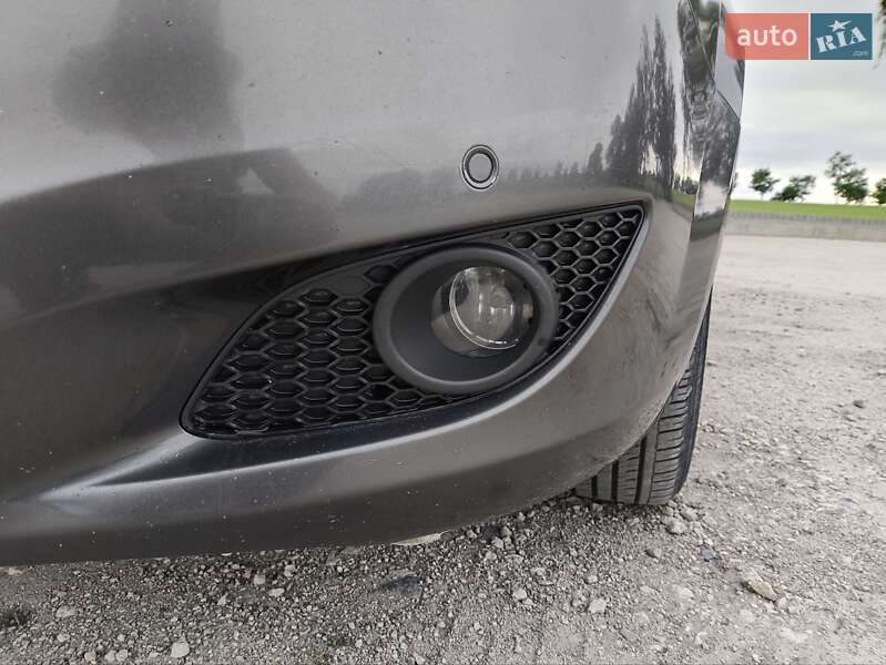 Минивэн Opel Zafira 2011 в Почаеве