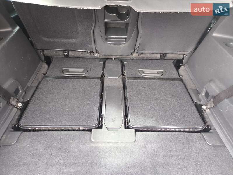 Минивэн Opel Zafira 2011 в Почаеве