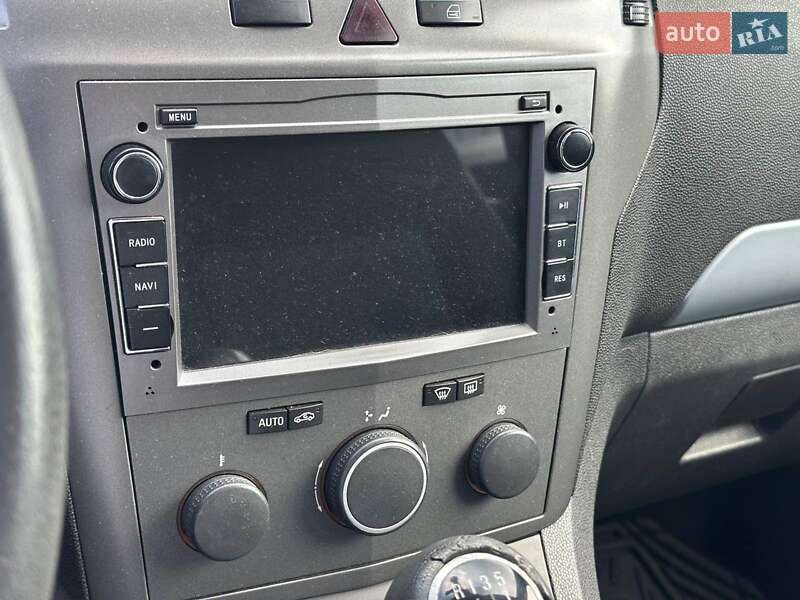 Минивэн Opel Zafira 2006 в Львове