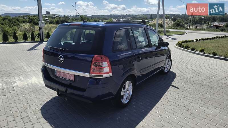 Минивэн Opel Zafira 2008 в Золочеве