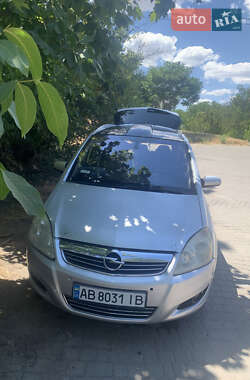 Минивэн Opel Zafira 2008 в Одессе