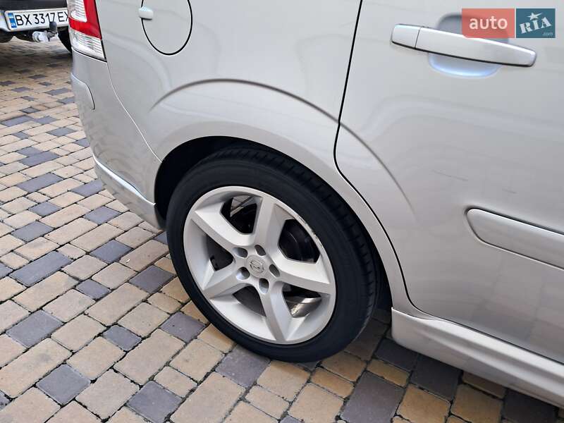 Минивэн Opel Zafira 2008 в Могилев-Подольске