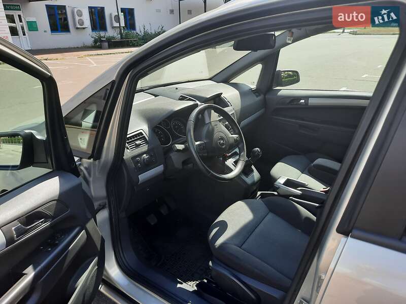 Минивэн Opel Zafira 2007 в Киеве фото 3 Минивэн Opel Zafira 2007 в Киеве