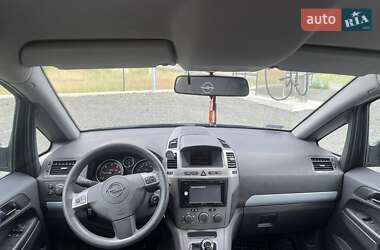 Минивэн Opel Zafira 2008 в 