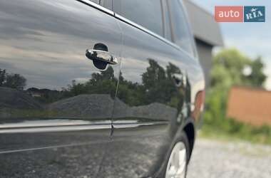 Минивэн Opel Zafira 2011 в 