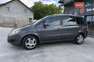 Минивэн Opel Zafira 2011 в 