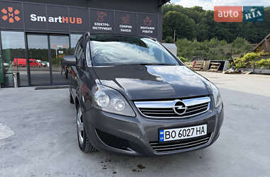 Минивэн Opel Zafira 2011 в 