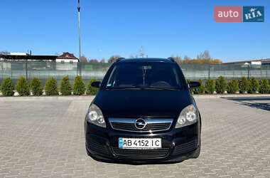 Минивэн Opel Zafira 2006 в 