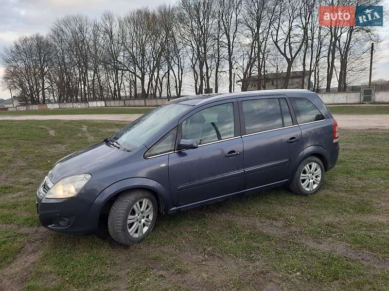 Минивэн Opel Zafira 2009 в Тернополе