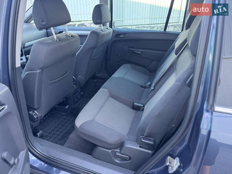 Мінівен Opel Zafira 2011 в Вінниці