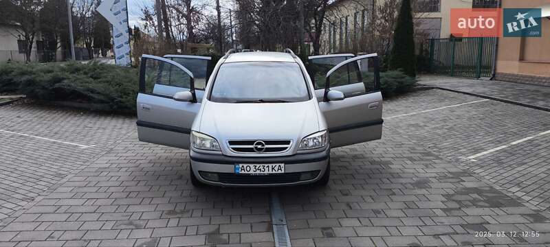 Opel Zafira 2003