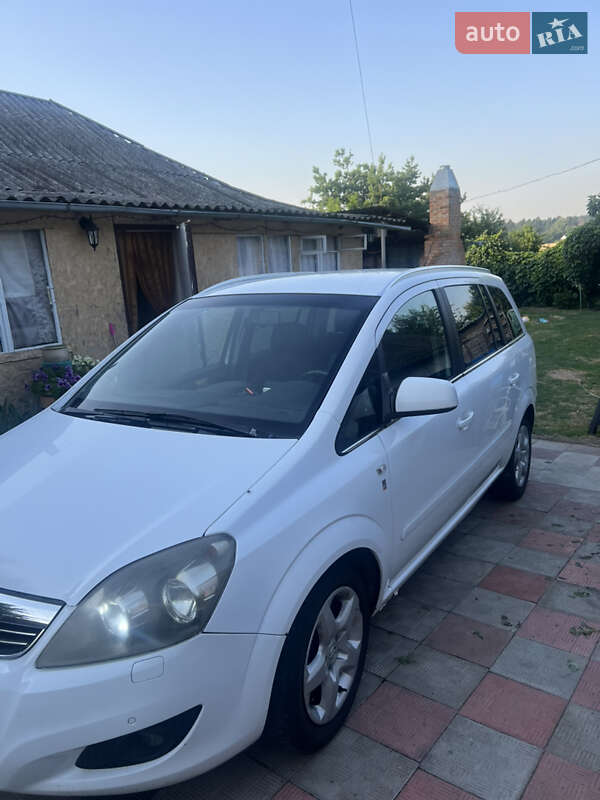 Opel Zafira 2010