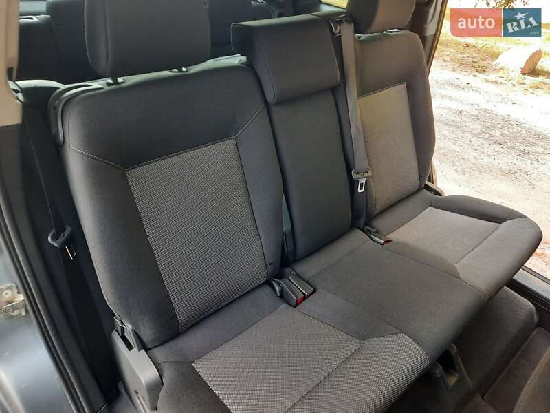 Минивэн Opel Zafira 2010 в Полтаве
