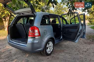 Мінівен Opel Zafira 2010 в 