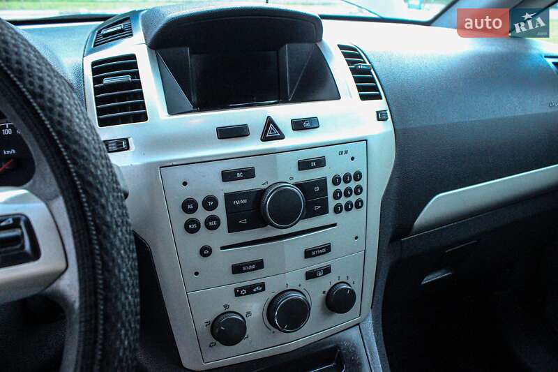 Минивэн Opel Zafira 2008 в Надворной