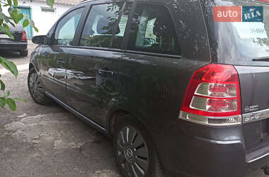 Минивэн Opel Zafira 2008 в Ракитном