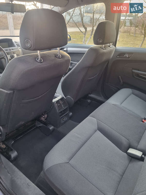 Минивэн Opel Zafira 2007 в Ковеле