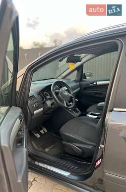 Минивэн Opel Zafira 2009 в 