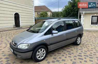 Минивэн Opel Zafira 2003 в Могилев-Подольске