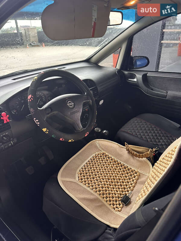 Минивэн Opel Zafira 2001 в Каменец-Подольском фото 3 Минивэн Opel Zafira 2001 в Каменец-Подольском