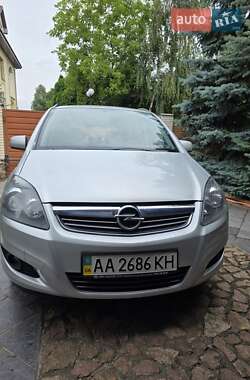 Минивэн Opel Zafira 2012 в Киеве