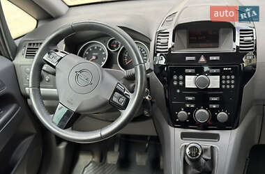 Мінівен Opel Zafira 2010 в 