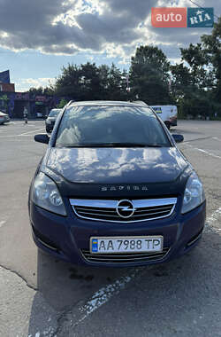 Минивэн Opel Zafira 2009 в Киеве