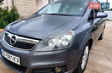 Мінівен Opel Zafira 2007 в Чернівцях