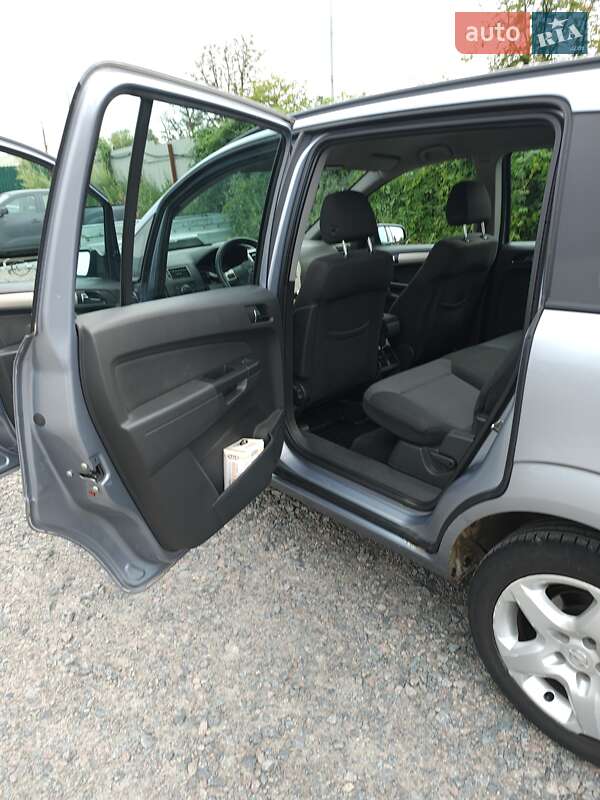 Мінівен Opel Zafira 2008 в Києві