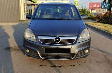 Минивэн Opel Zafira 2010 в Житомире