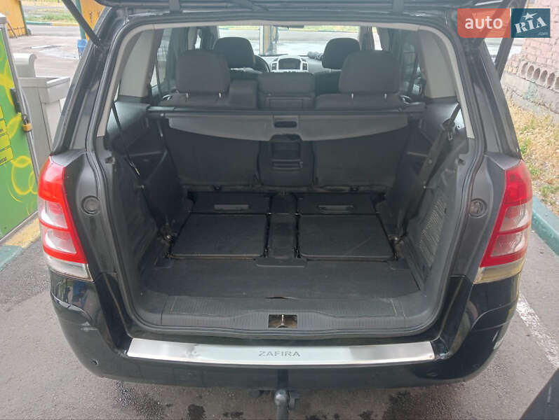 Минивэн Opel Zafira 2009 в Киеве