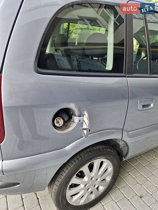 Минивэн Opel Zafira 2005 в Виннице