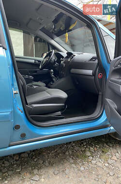 Минивэн Opel Zafira 2005 в 