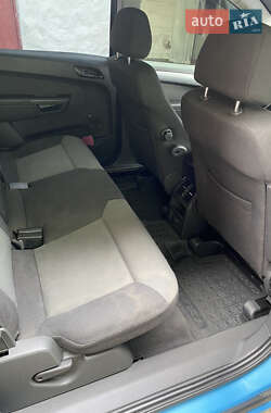 Минивэн Opel Zafira 2005 в 