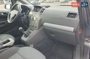 Минивэн Opel Zafira 2007 в 