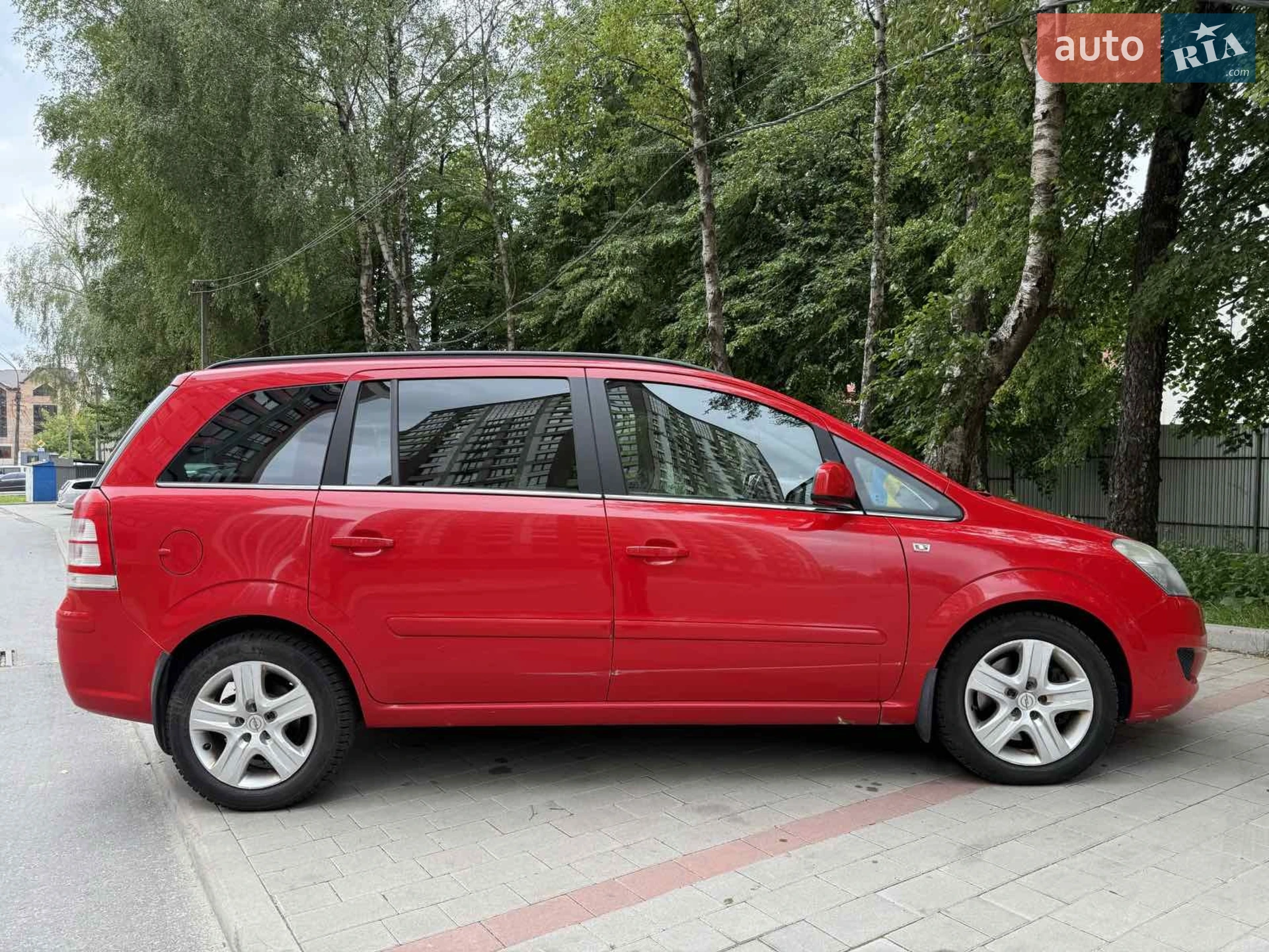 2010 Opel Zafira - мініатюра 12