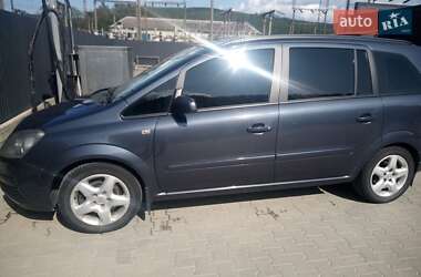 Минивэн Opel Zafira 2007 в 