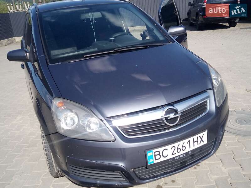 Минивэн Opel Zafira 2007 в 