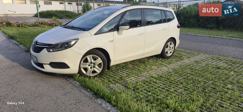 Opel Zafira 2018