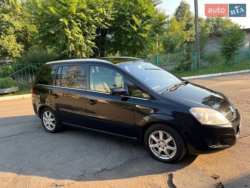 Минивэн Opel Zafira 2008 в Першотравенске