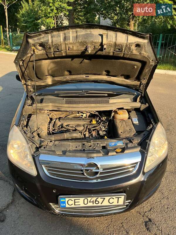 Минивэн Opel Zafira 2008 в Першотравенске