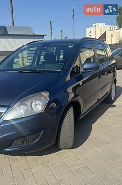 Минивэн Opel Zafira 2012 в 
