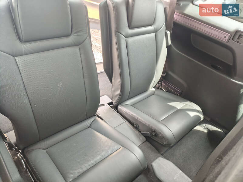 Минивэн Opel Zafira 2005 в Киеве