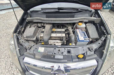 Мінівен Opel Zafira 2005 в 